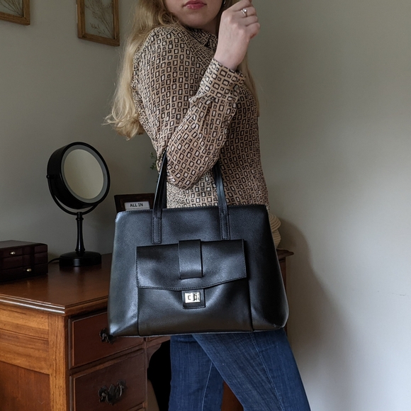 Classic Italian Leather Bag - Picture 9 of 9